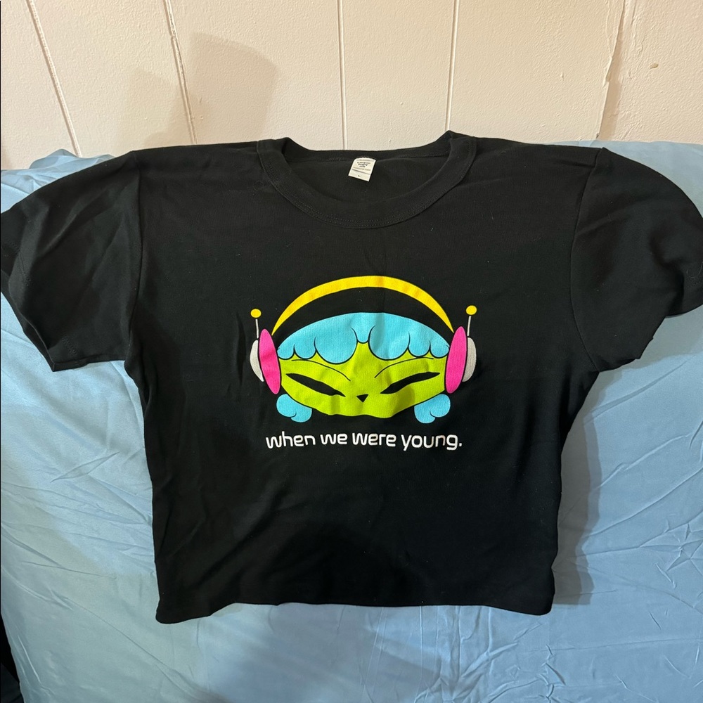 Friend Got for me at a concert was WAYYY to small ! Never worn :( unfortunately
